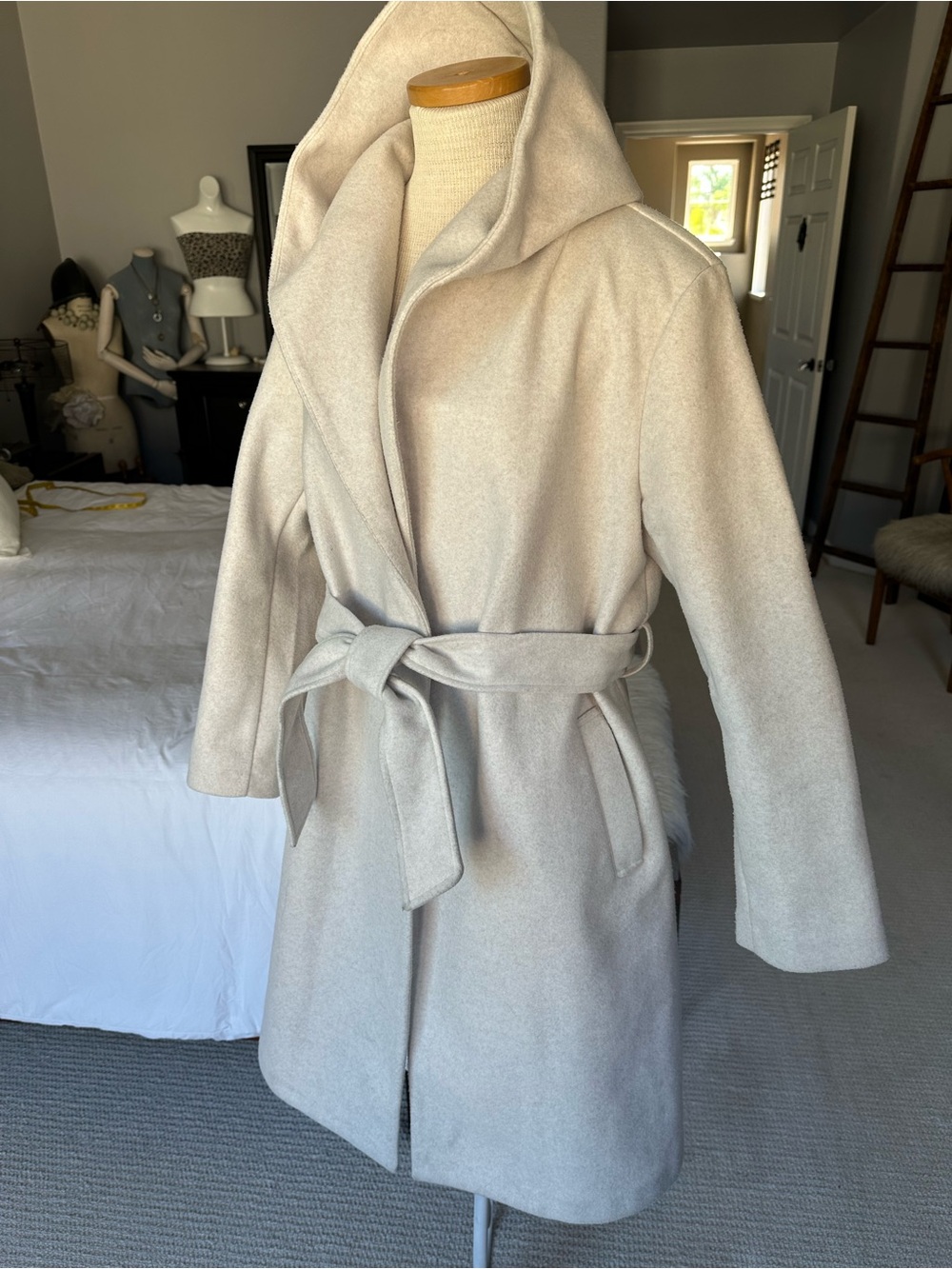 Zara Cream Hooded Wrap Coat with Self-Tie Belt, size medium - Picture 6 of 17